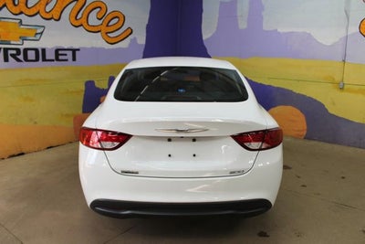 2016 Chrysler 200 LX
