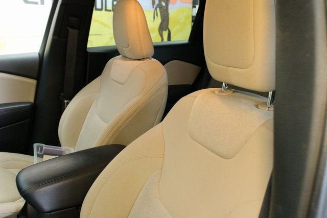 2017 Jeep Cherokee Sport