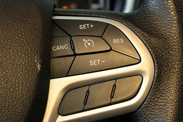 2017 Jeep Cherokee Sport