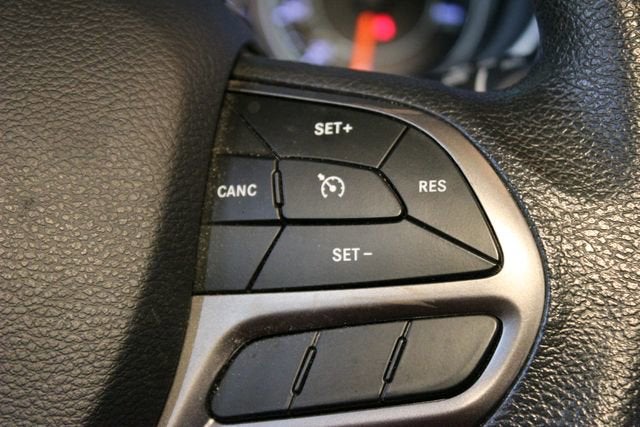 2019 Jeep Cherokee Sport