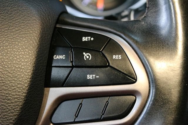 2019 Jeep Cherokee Sport