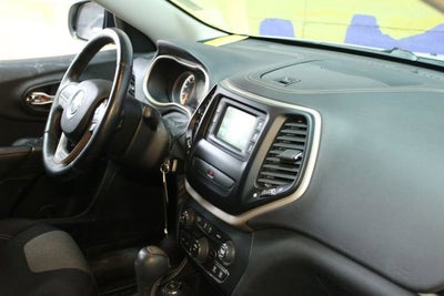 2017 Jeep Cherokee Sport