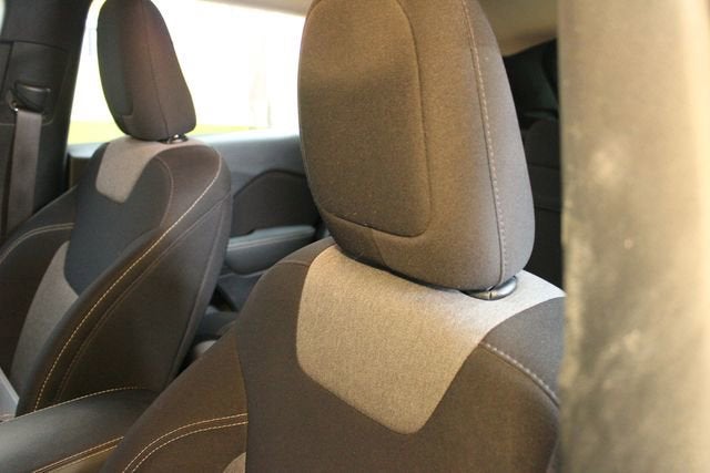 2017 Jeep Cherokee Sport