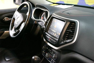 2017 Jeep Cherokee L Plus Pkg