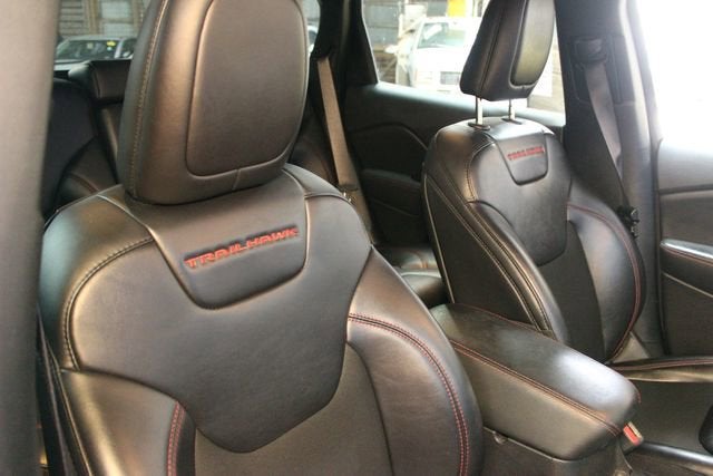 2020 Jeep Cherokee Trailhawk