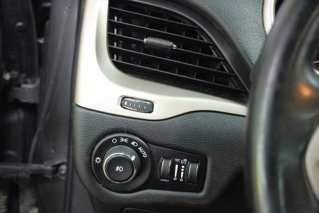 2016 Jeep Cherokee 75th Anniversary