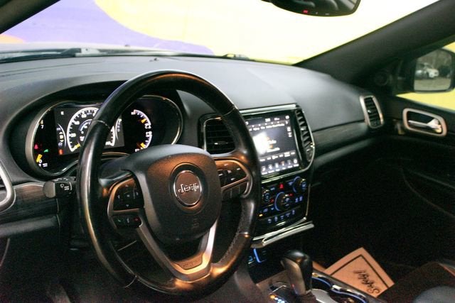 2020 Jeep Grand Cherokee Laredo