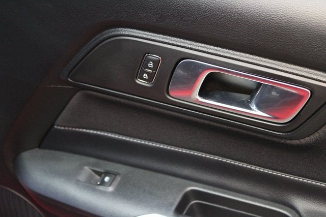 2022 Ford Mustang EcoBoost