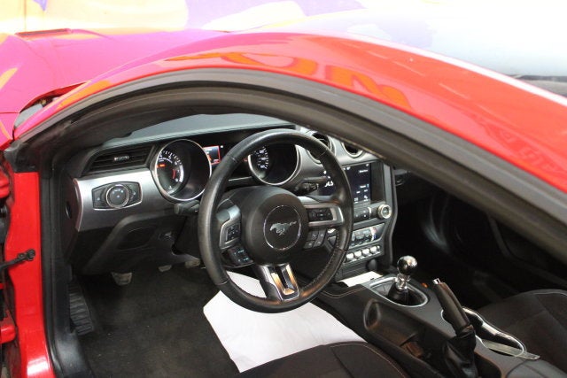 2019 Ford Mustang EcoBoost