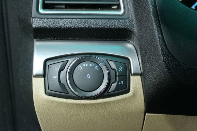 2017 Ford Explorer Base