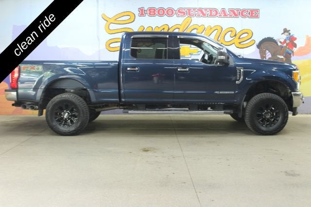 2017 Ford Super Duty F-250 SRW Lariat