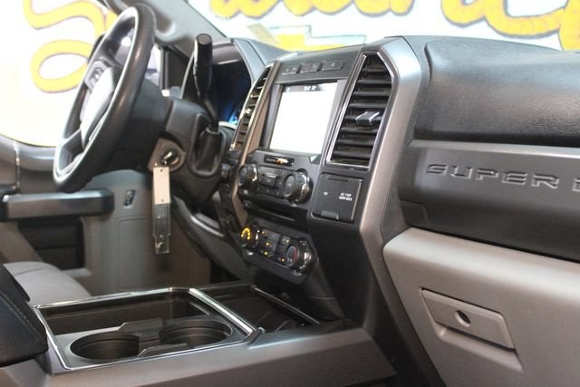 2017 Ford Super Duty F-250 SRW Lariat