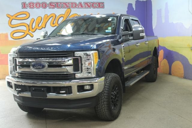 2017 Ford Super Duty F-250 SRW Lariat