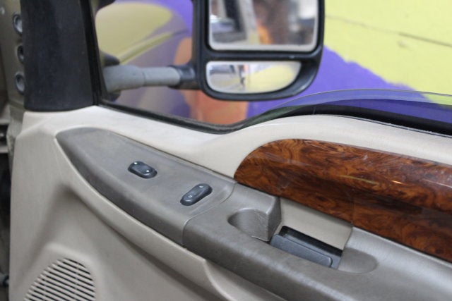 2001 Ford Super Duty F-350 DRW XL