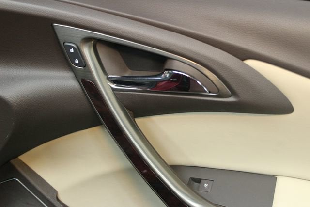 2017 Buick Verano Convenience 1