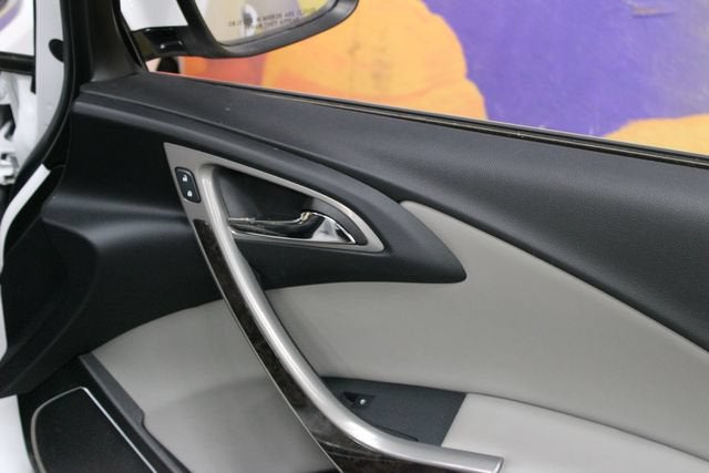 2017 Buick Verano Convenience 1