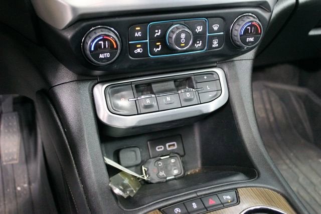 2021 GMC Acadia SLE