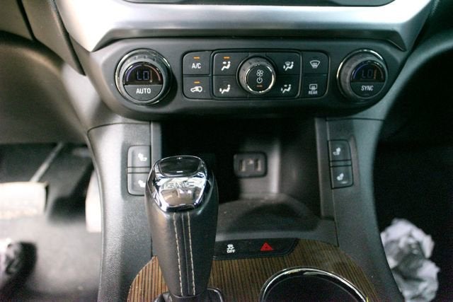 2018 GMC Acadia SLE