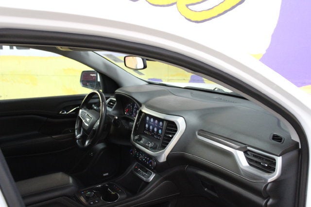 2022 GMC Acadia SLT