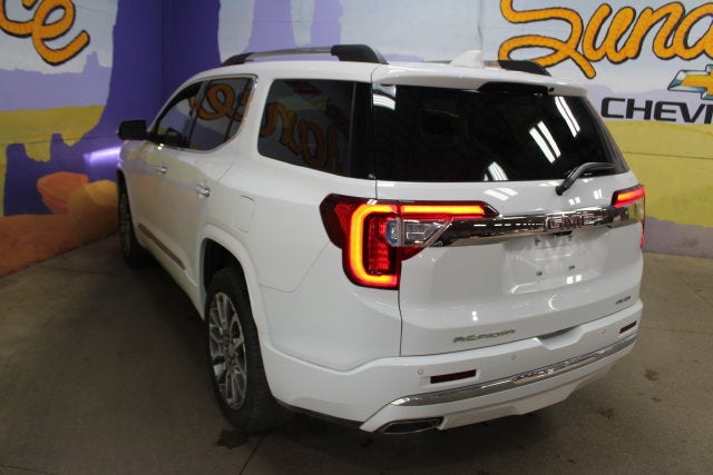 2023 GMC Acadia Denali