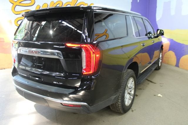 2023 GMC Yukon XL SLT