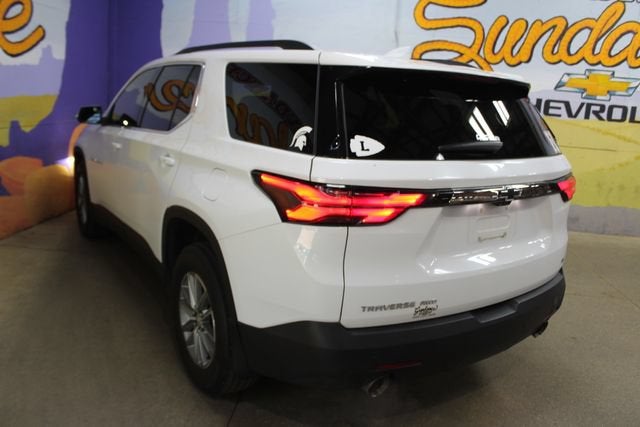 2022 Chevrolet Traverse LT Cloth
