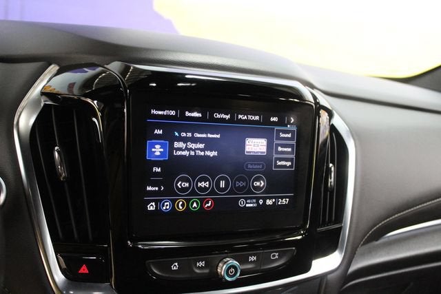 2022 Chevrolet Traverse LT Leather