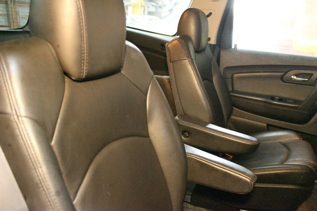 2010 Chevrolet Traverse LT w/2LT