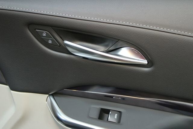 2022 Cadillac XT4 Luxury