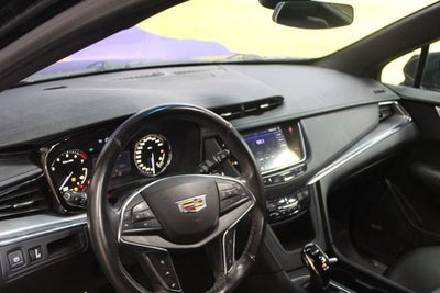 2023 Cadillac XT5 Luxury