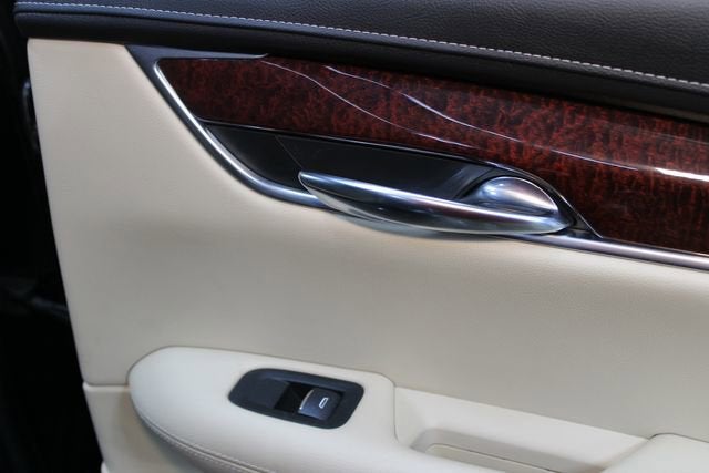 2017 Cadillac XT5 Luxury FWD