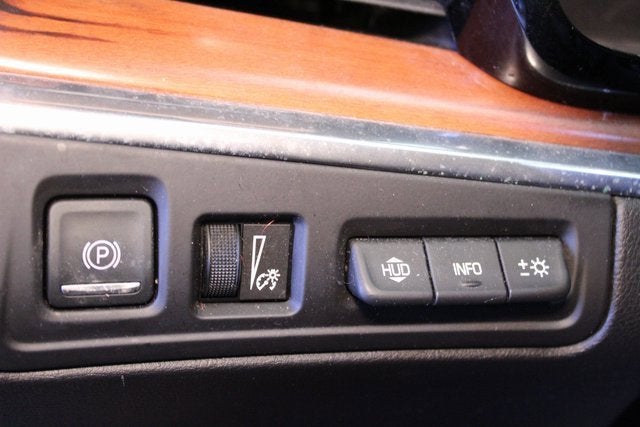 2017 Cadillac XT5 Platinum AWD