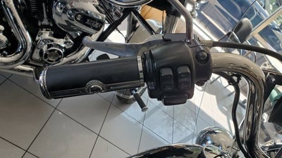 2014 HARLEY DAVIDSON FLSTC FLSTC