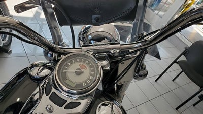 2014 HARLEY DAVIDSON FLSTC FLSTC