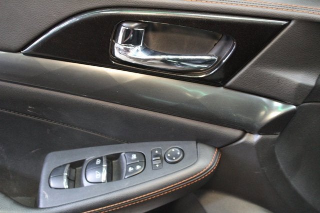 2020 Nissan Maxima SR