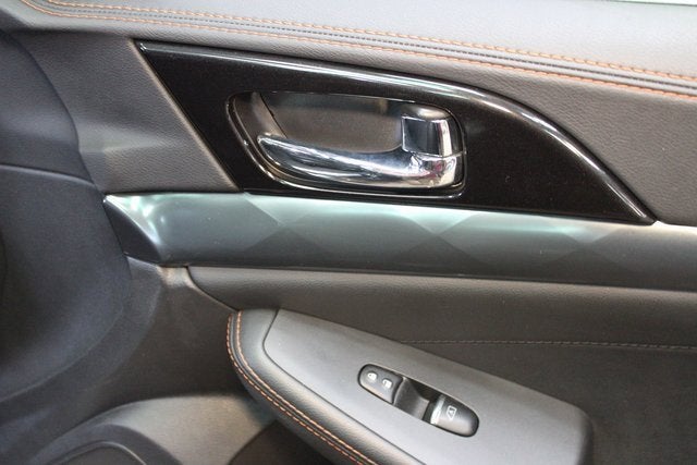 2020 Nissan Maxima SR