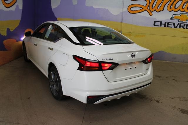2021 Nissan Altima 2.5 SE