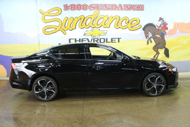 2023 Nissan Altima SR