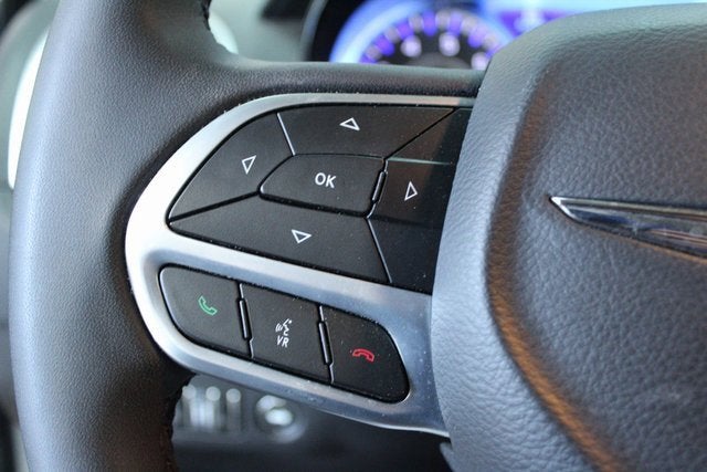 2023 Chrysler 300 Touring L