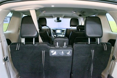 2020 Chrysler Voyager LXI