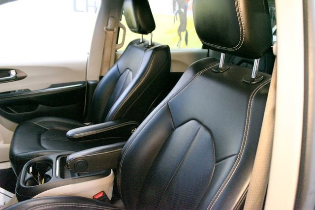 2020 Chrysler Voyager LXI