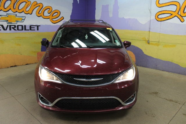 2017 Chrysler Pacifica Touring-L Plus