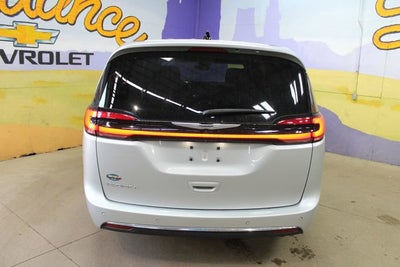 2023 Chrysler Pacifica Touring