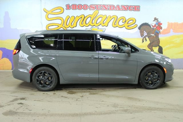 2021 Chrysler Pacifica Hybrid Limited