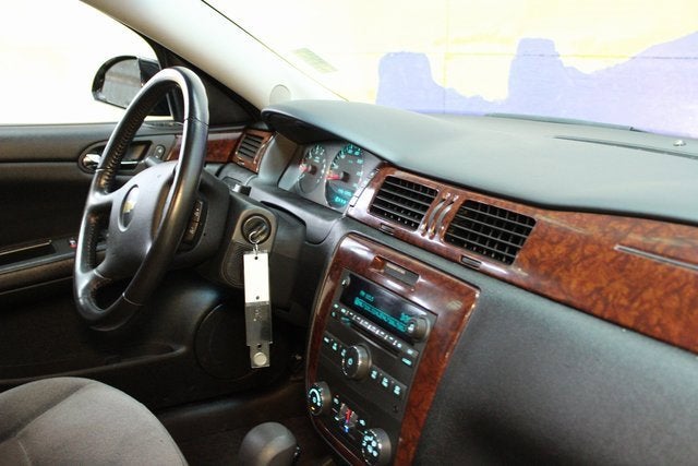 2011 Chevrolet Impala LT Retail