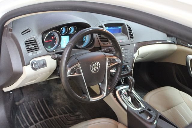2011 Buick Regal CXL RL2