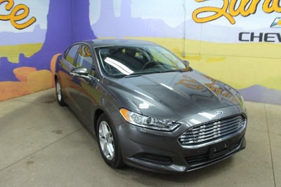2016 Ford Fusion SE