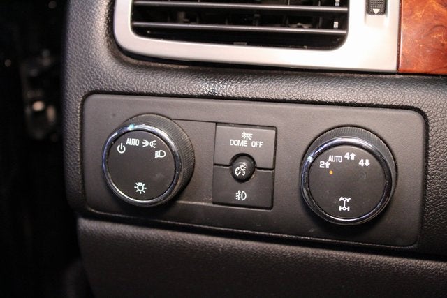 2013 Chevrolet Avalanche LTZ