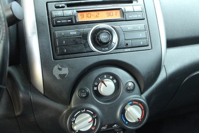 2014 Nissan Versa 1.6 SV