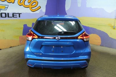2021 Nissan Kicks S Xtronic CVT